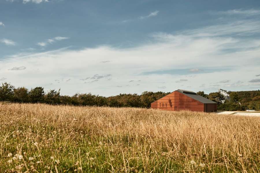 Dänischer Whisky, „gereift“ in rostigem Stahl, Thy Whisky Distillery, Gyrupvej 14, 7752 Snedsted